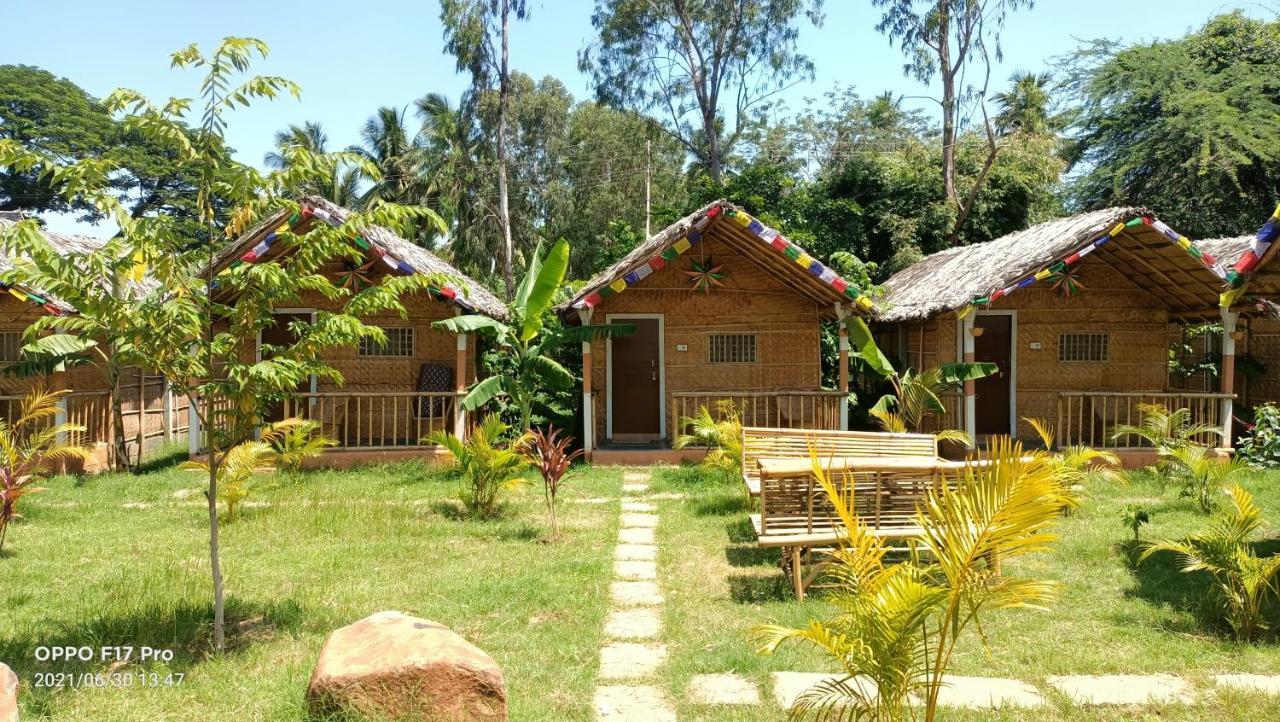 Island Vibes Hampi Guesthouse Eksteriør billede